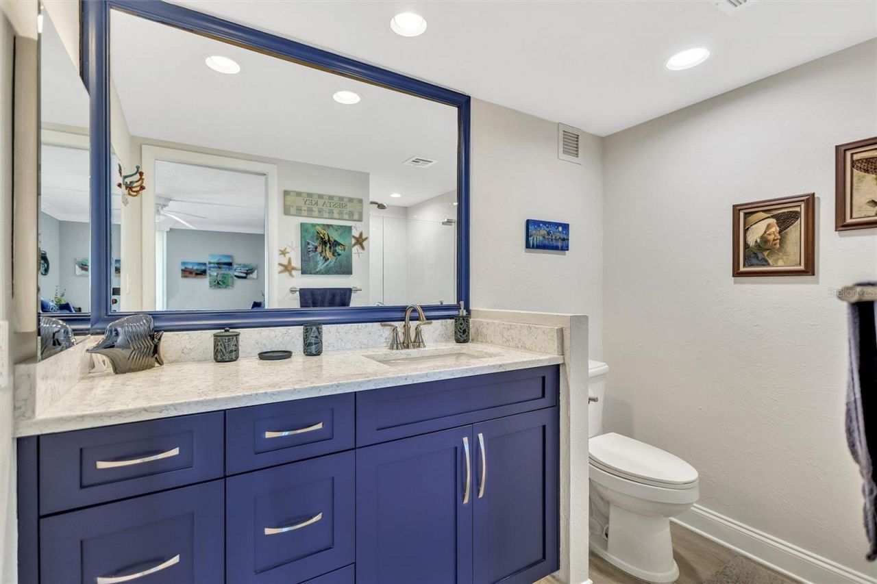 4822 Ocean Boulevard, Unit 8D, Siesta Key, FL 34242 Photo