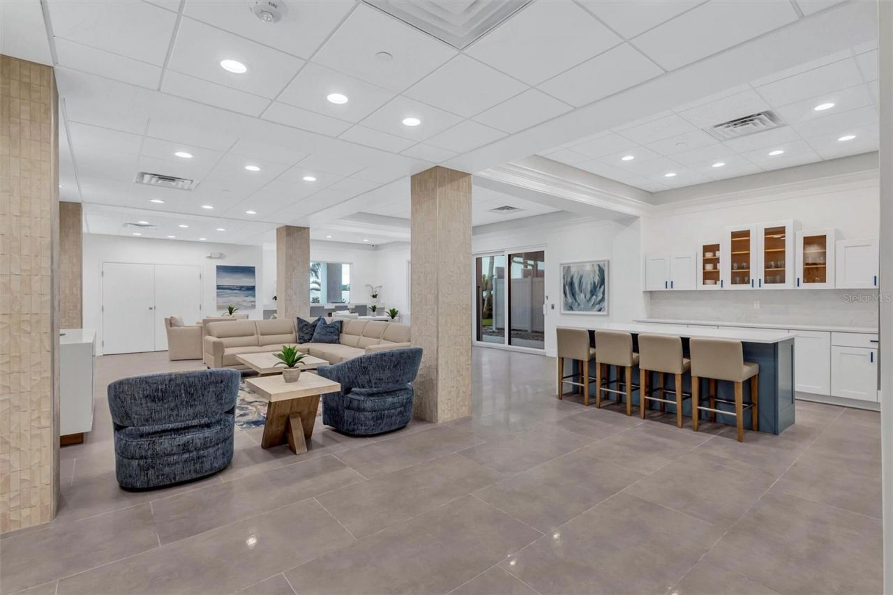 4822 Ocean Boulevard, Unit 8D, Siesta Key, FL 34242 Photo