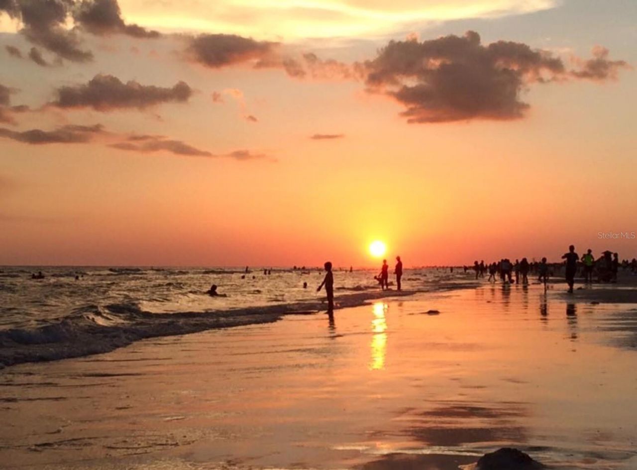 4822 Ocean Boulevard, Unit 8D, Siesta Key, FL 34242 Photo