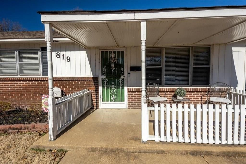 819 Preston Road, West Memphis, AR 72301 Main Photo