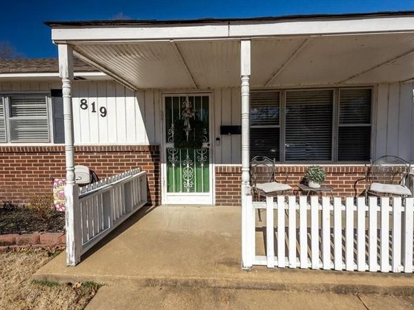 819 Preston Road, West Memphis, AR 72301