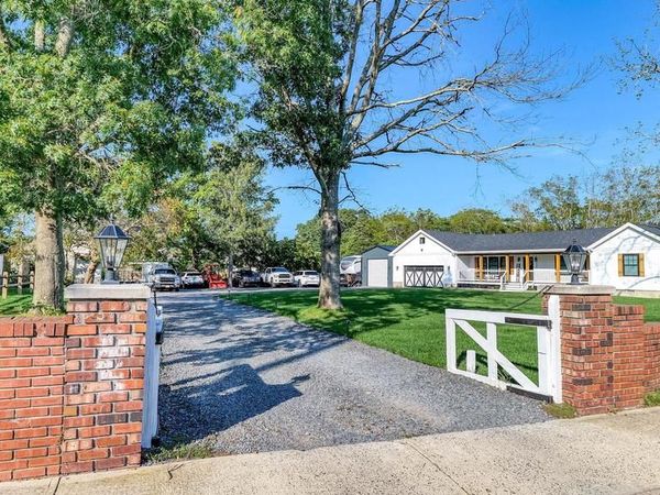 130 STAGE ROAD, TUCKERTON, NJ 08087