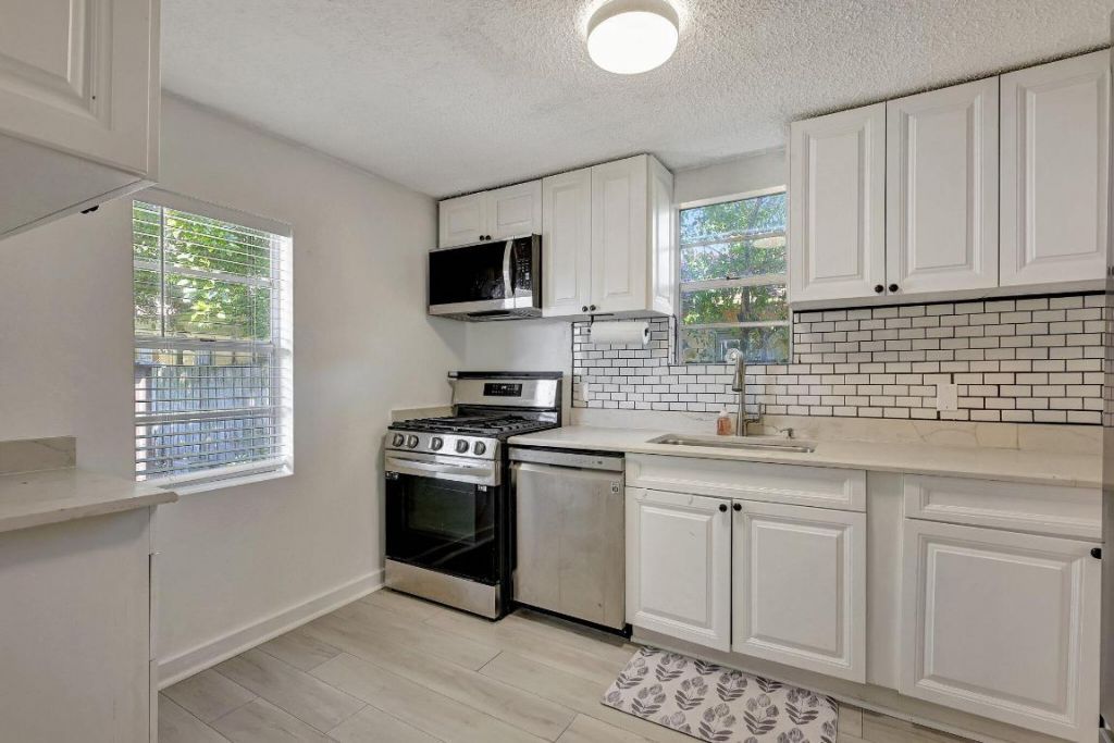 1226 N C Street, Lake Worth Beach, FL 33460 Photo