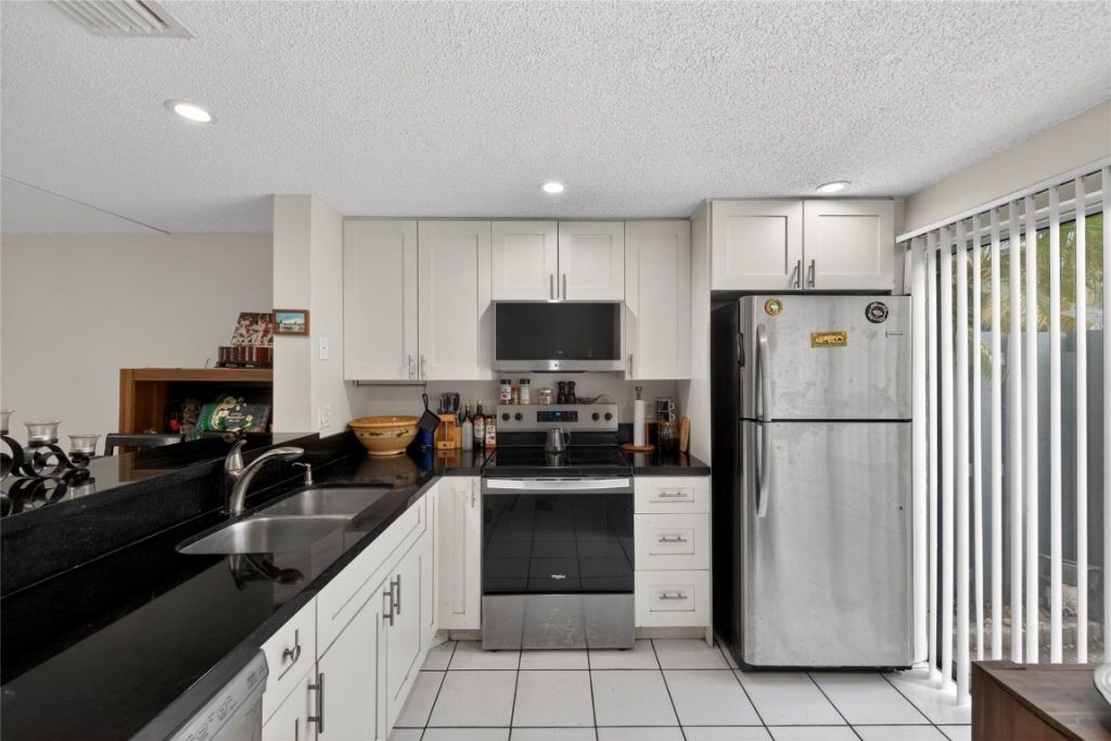 127 SW 3rd Street, Unit 127, Pompano Beach, FL 33060 Photo