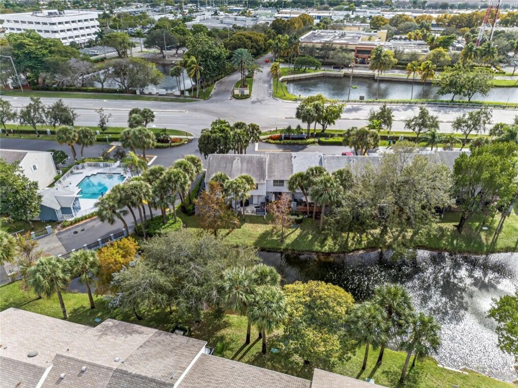 127 SW 3rd Street, Unit 127, Pompano Beach, FL 33060 Photo