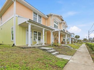 156 SANDY BEACH Lane Atlantic Beach, FL 32233