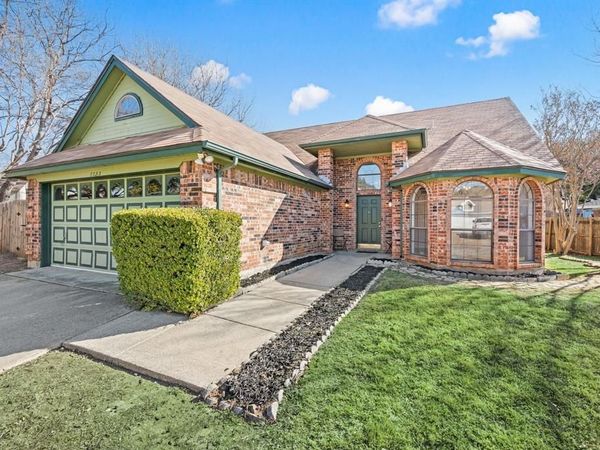 7732 Partridge Drive, Watauga, TX 76148