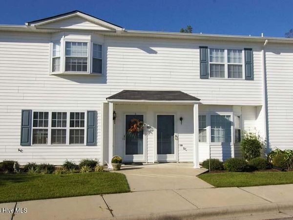 3979 Sterling Pointe Drive, Unit Mmm3, Winterville, NC 28590
