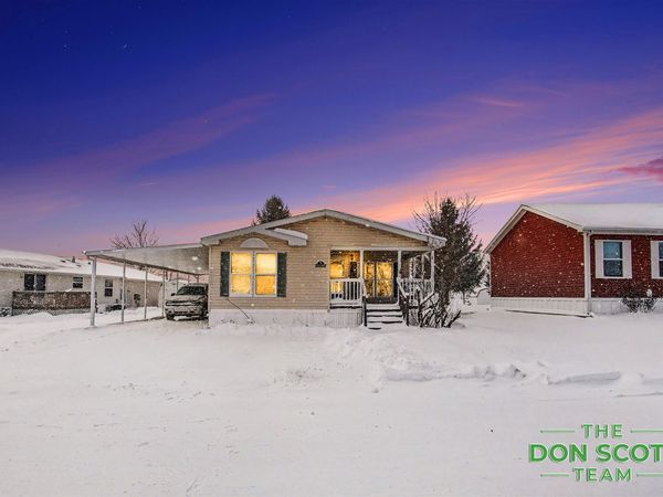 13749 Bluebell Lane, Cedar Springs, MI 49319