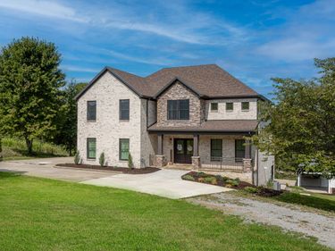 68 Meadow Point Drive, Lancaster, KY 40444