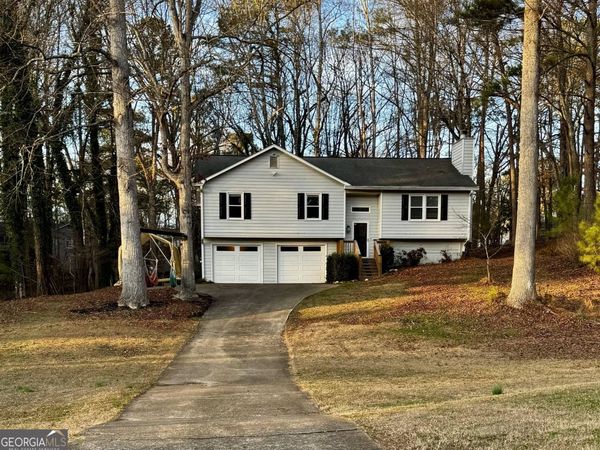 391 Walnut Drive, Woodstock, GA 30189