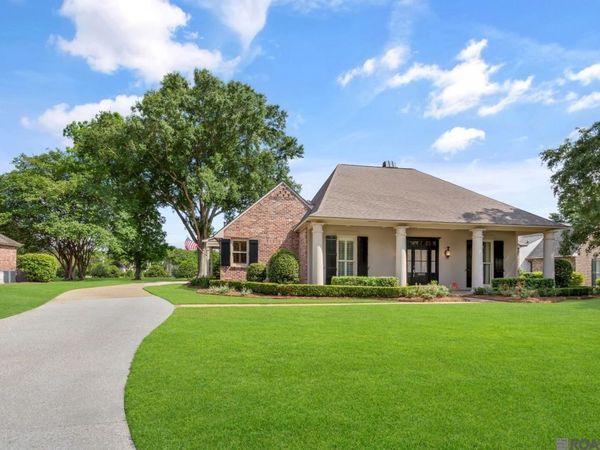 18040 Cascades Ave, Saint George, LA 70810