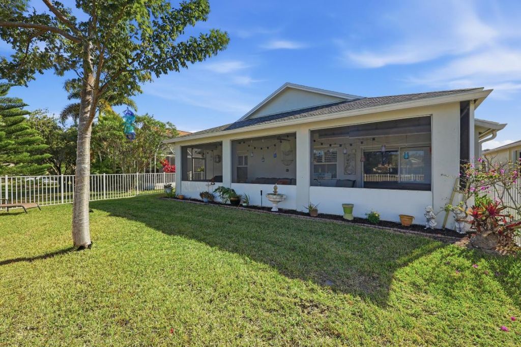 367 SW North Shore Boulevard, Port Saint Lucie, FL 34986 Photo