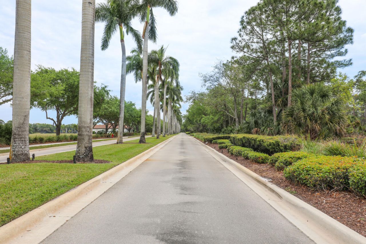 129 SE Strada Cervaro, Port Saint Lucie, FL 34952 Photo