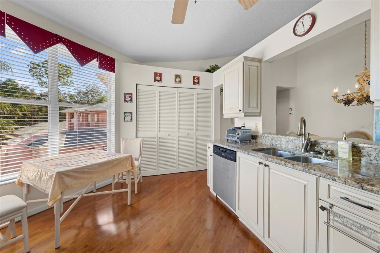 4220 Pinebrook Circle, Unit 10, Bradenton, FL 34209 Photo