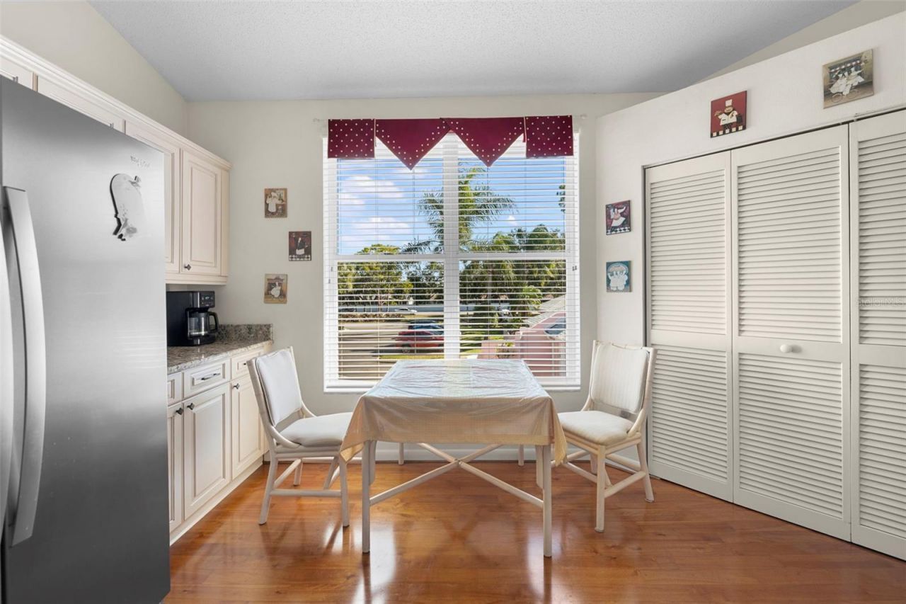 4220 Pinebrook Circle, Unit 10, Bradenton, FL 34209 Photo
