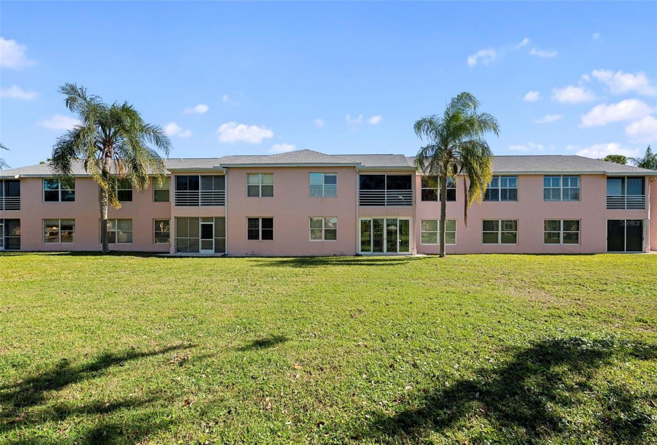 4220 Pinebrook Circle, Unit 10, Bradenton, FL 34209 Photo