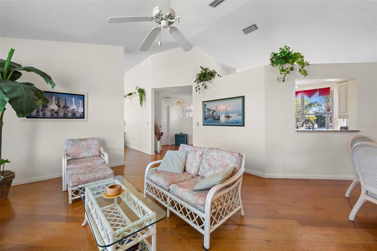 4220 Pinebrook Circle, Unit 10, Bradenton, FL 34209 Photo