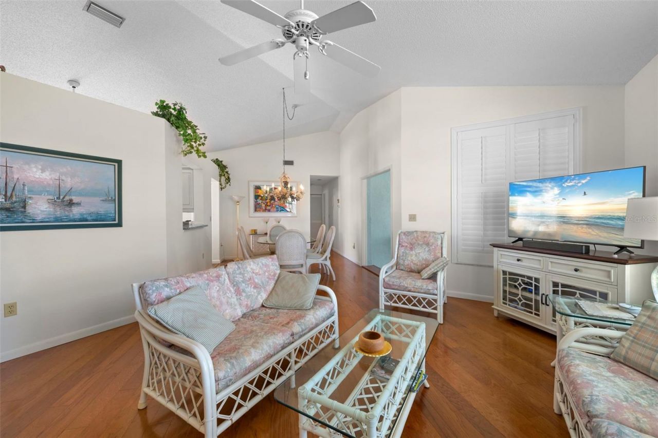 4220 Pinebrook Circle, Unit 10, Bradenton, FL 34209 Photo