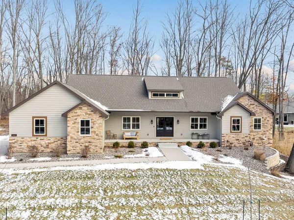 2442 LOXLEY COURT, Suamico, WI 54173