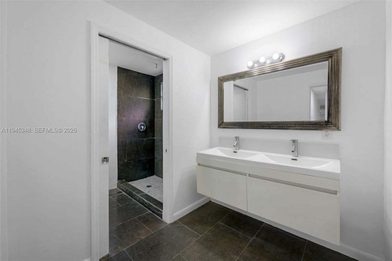 348 NE 58th St, Miami, FL 33137 Photo