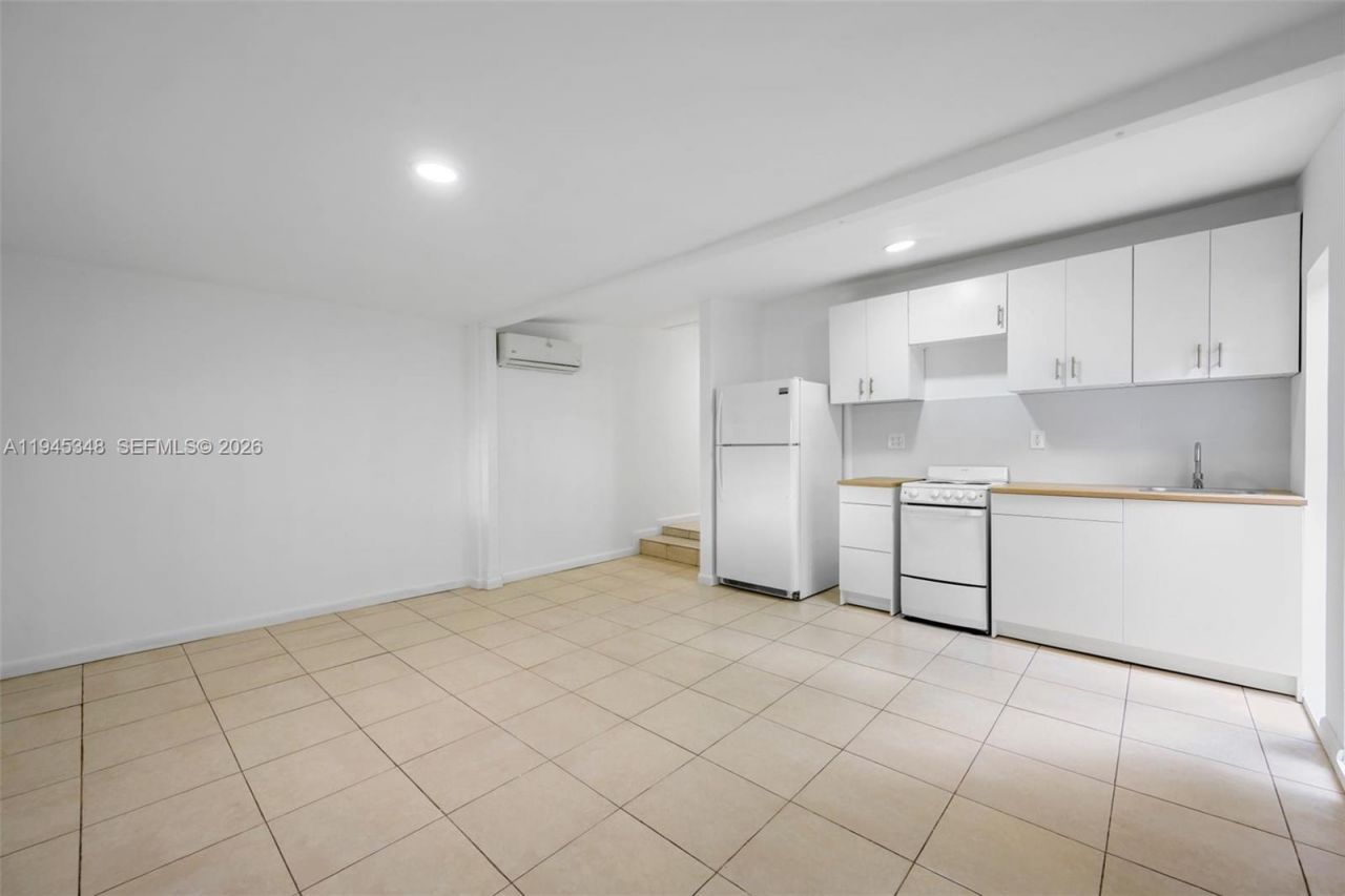 348 NE 58th St, Miami, FL 33137 Photo