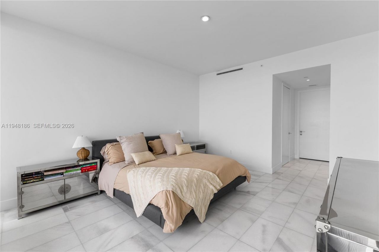 700 NE 26th Ter, Unit 4701, Miami, FL 33137 Photo