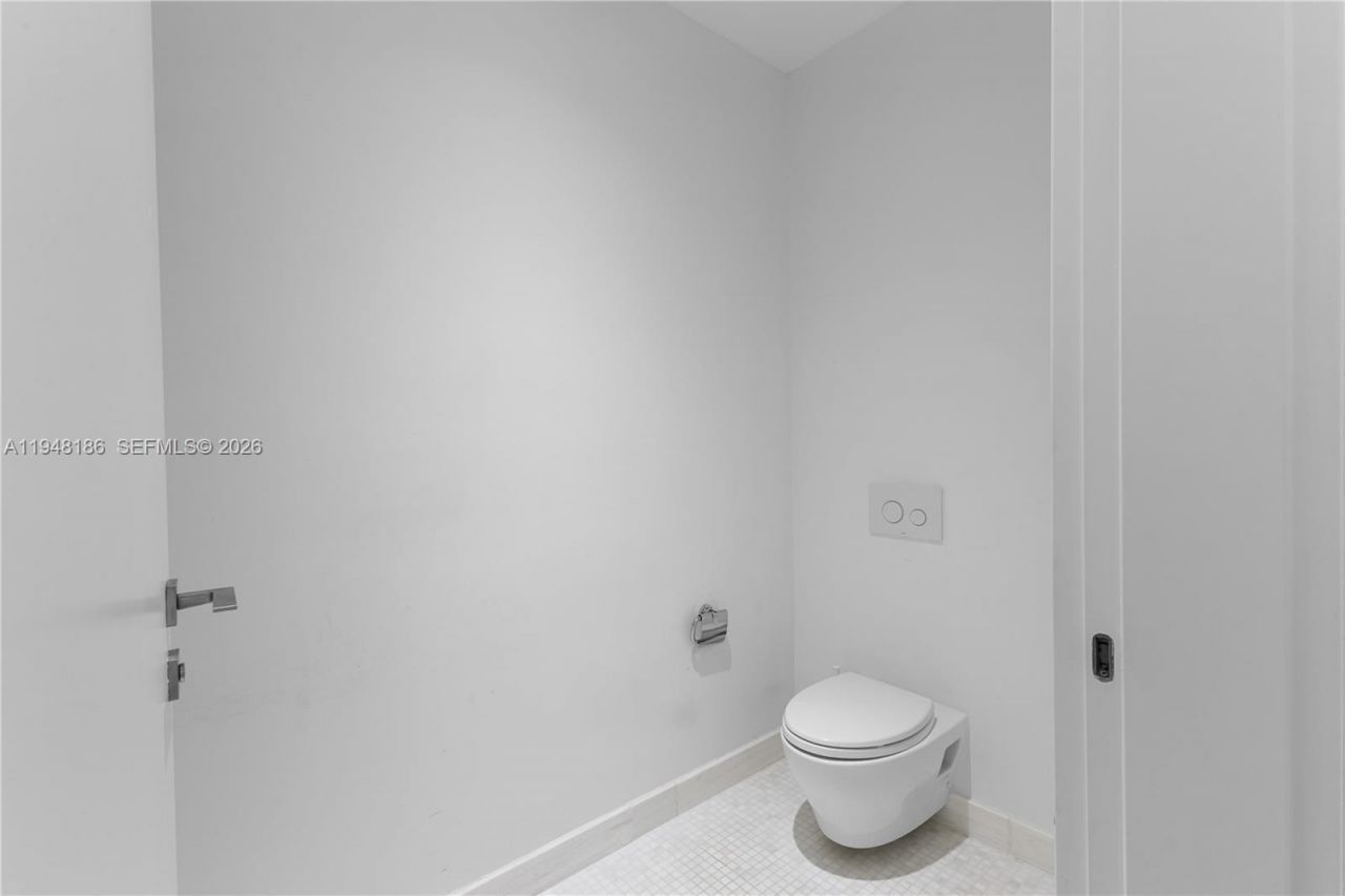 700 NE 26th Ter, Unit 4701, Miami, FL 33137 Photo