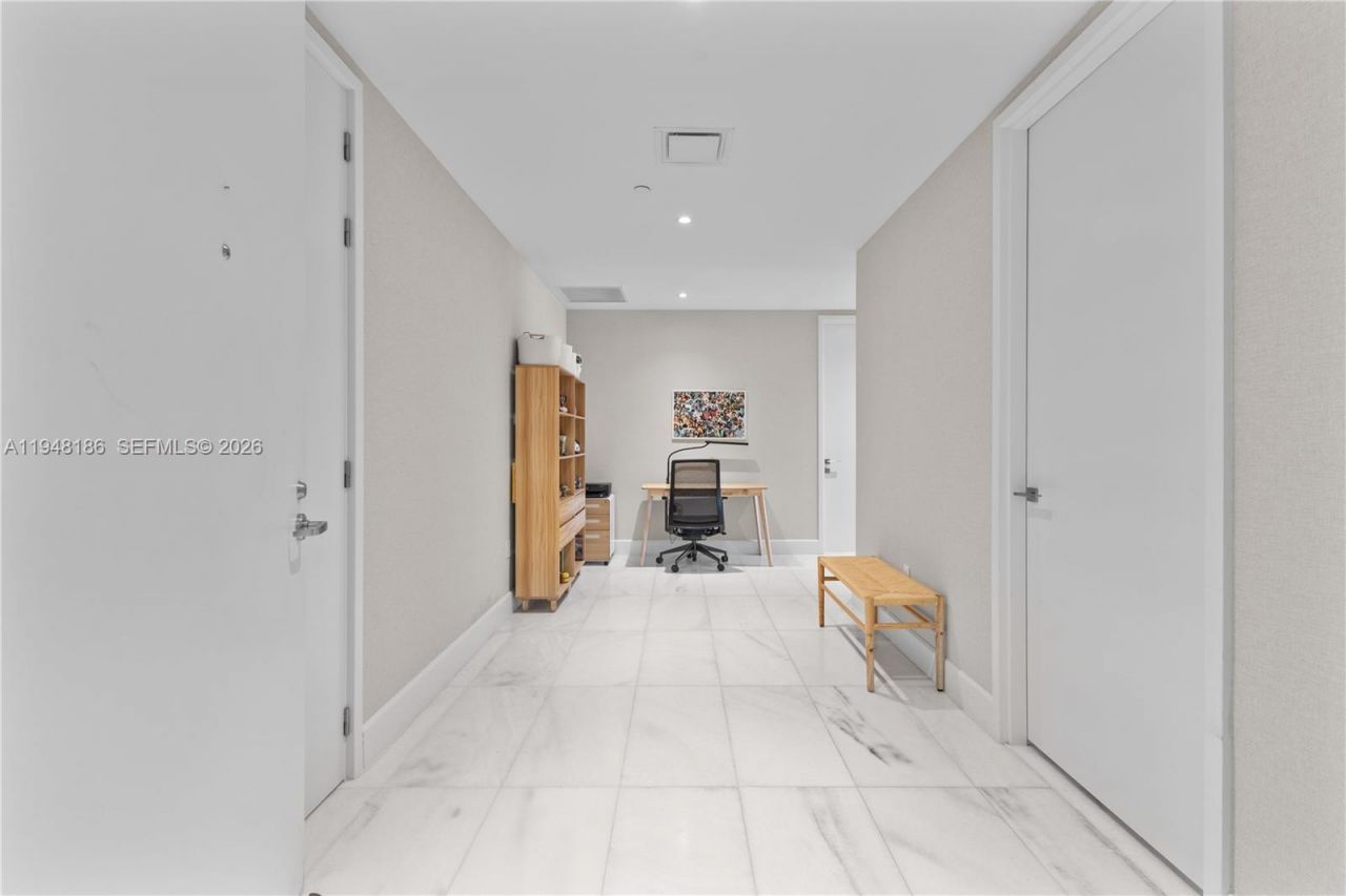 700 NE 26th Ter, Unit 4701, Miami, FL 33137 Photo