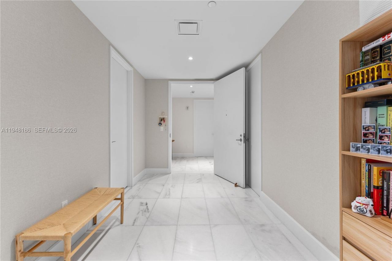 700 NE 26th Ter, Unit 4701, Miami, FL 33137 Photo