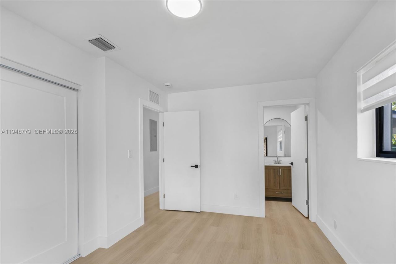 19831 Gulfstream Rd, Cutler Bay, FL 33157 Photo