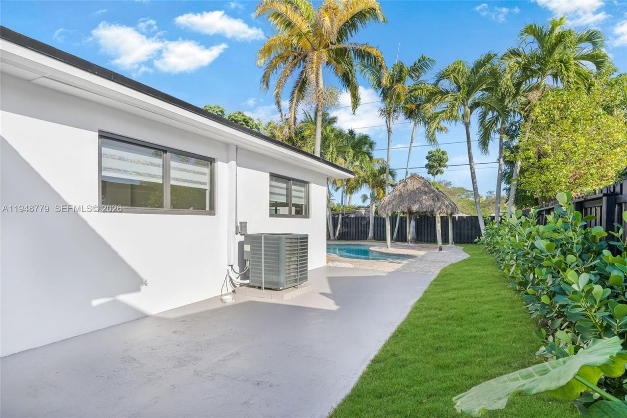 19831 Gulfstream Rd, Cutler Bay, FL 33157 Photo