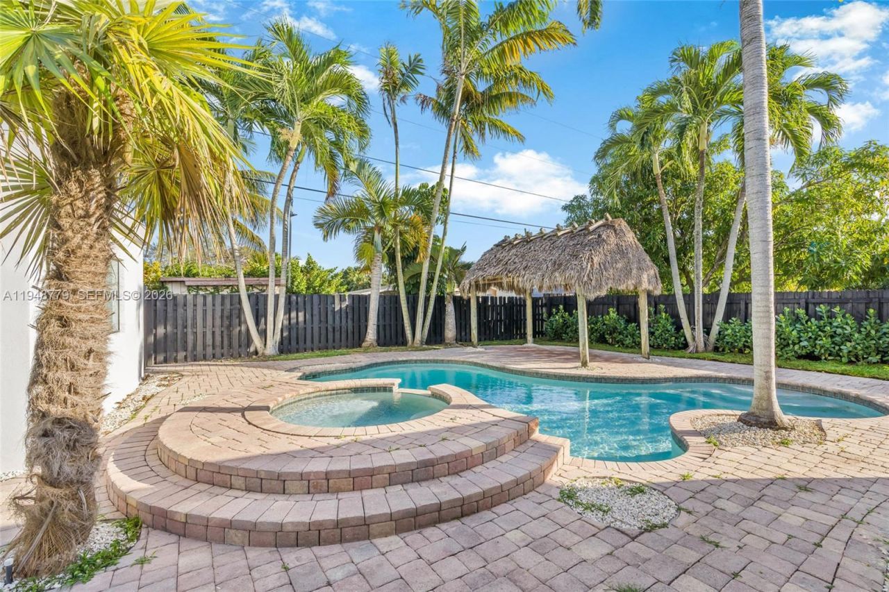 19831 Gulfstream Rd, Cutler Bay, FL 33157 Photo