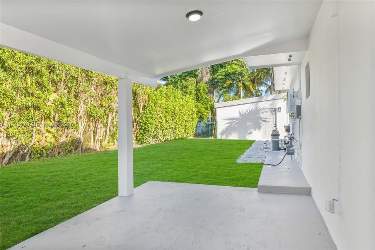 19831 Gulfstream Rd, Cutler Bay, FL 33157 Photo