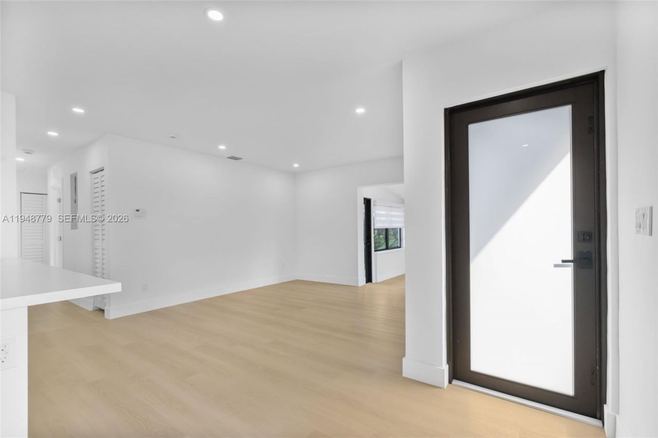 19831 Gulfstream Rd, Cutler Bay, FL 33157 Photo