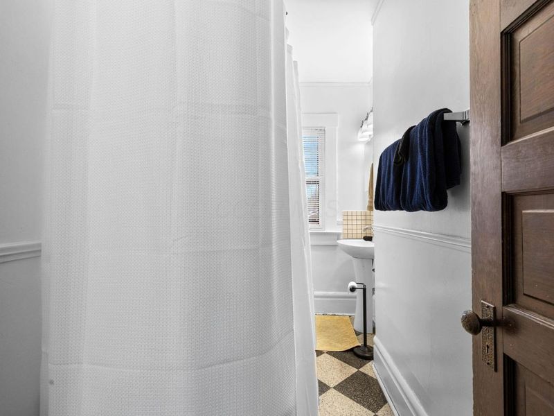 726 Kerr Street, Columbus, OH 43215 Photo 18