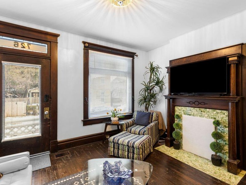 726 Kerr Street, Columbus, OH 43215 Photo 6