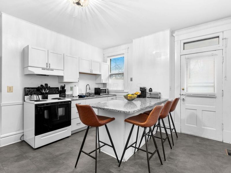 726 Kerr Street, Columbus, OH 43215 Photo 9