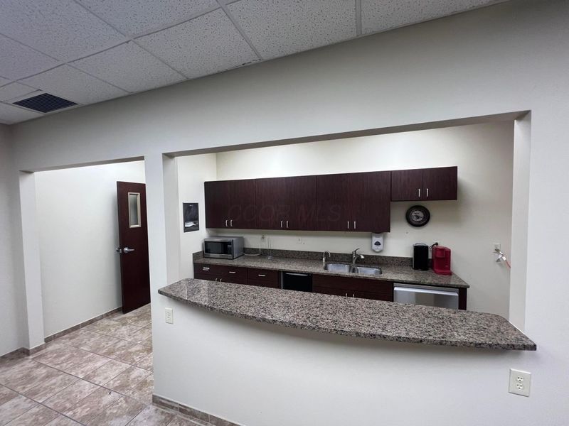 6235 Enterprise Court, Dublin, OH 43016 Photo 8