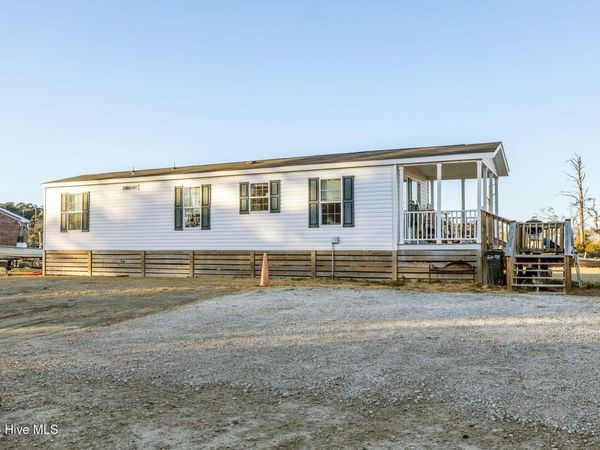 191 Old Carteret Road, Smyrna, NC 28579