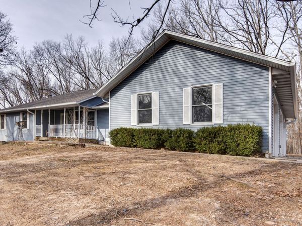 8965 E Division Street, Strafford, MO 65757