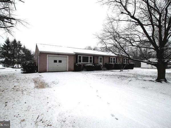 34 APPLEGATE ROAD, JOBSTOWN, NJ 08041