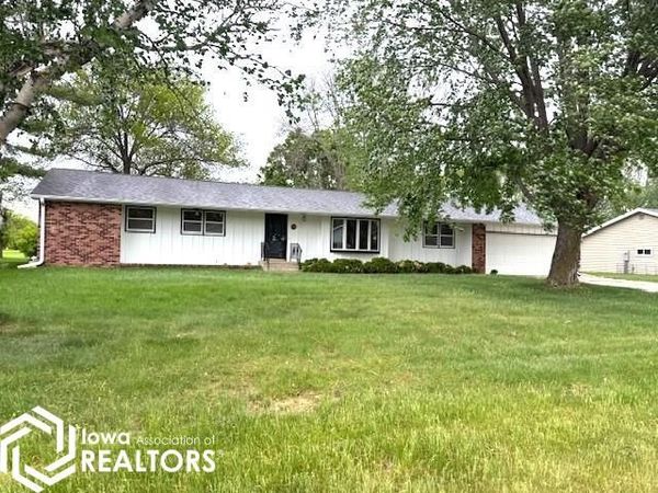 1523 W 18th Avenue, Spencer, IA 51301