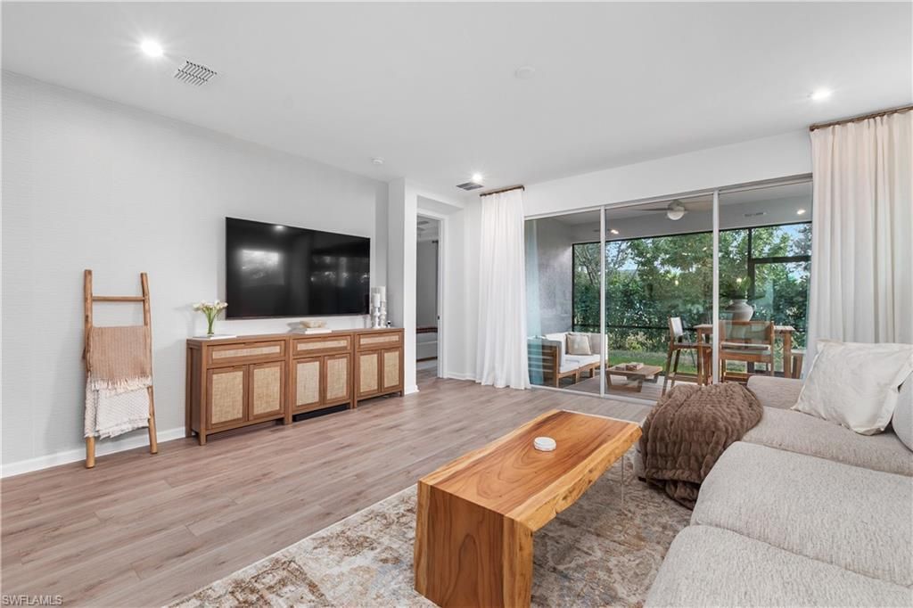 10313 Bonavie Cove Dr, Fort Myers, FL 33966 Photo