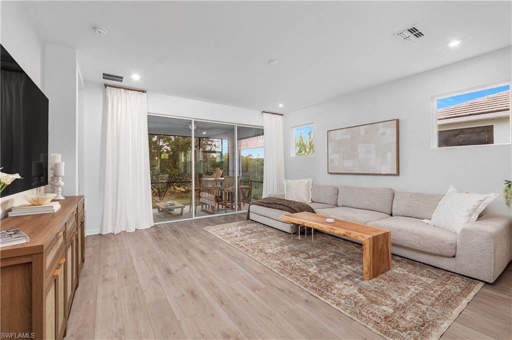 10313 Bonavie Cove Dr, Fort Myers, FL 33966 Photo