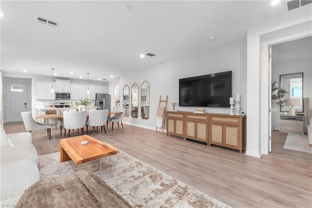 10313 Bonavie Cove Dr, Fort Myers, FL 33966 Photo