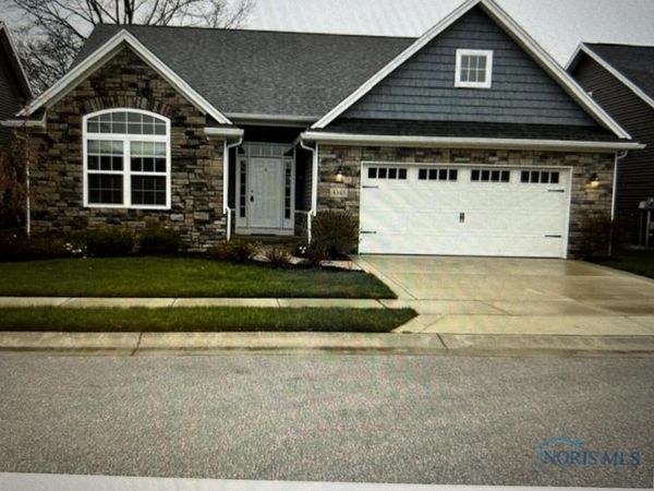 8558 Windsong Court, Monclova, OH 43542