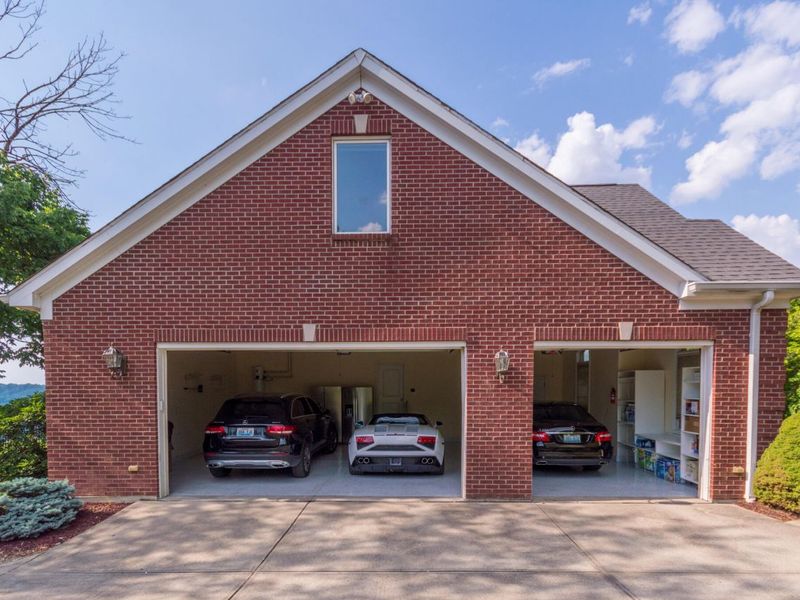 2096 Angela Court, Villa Hills, KY 41017 Photo 12