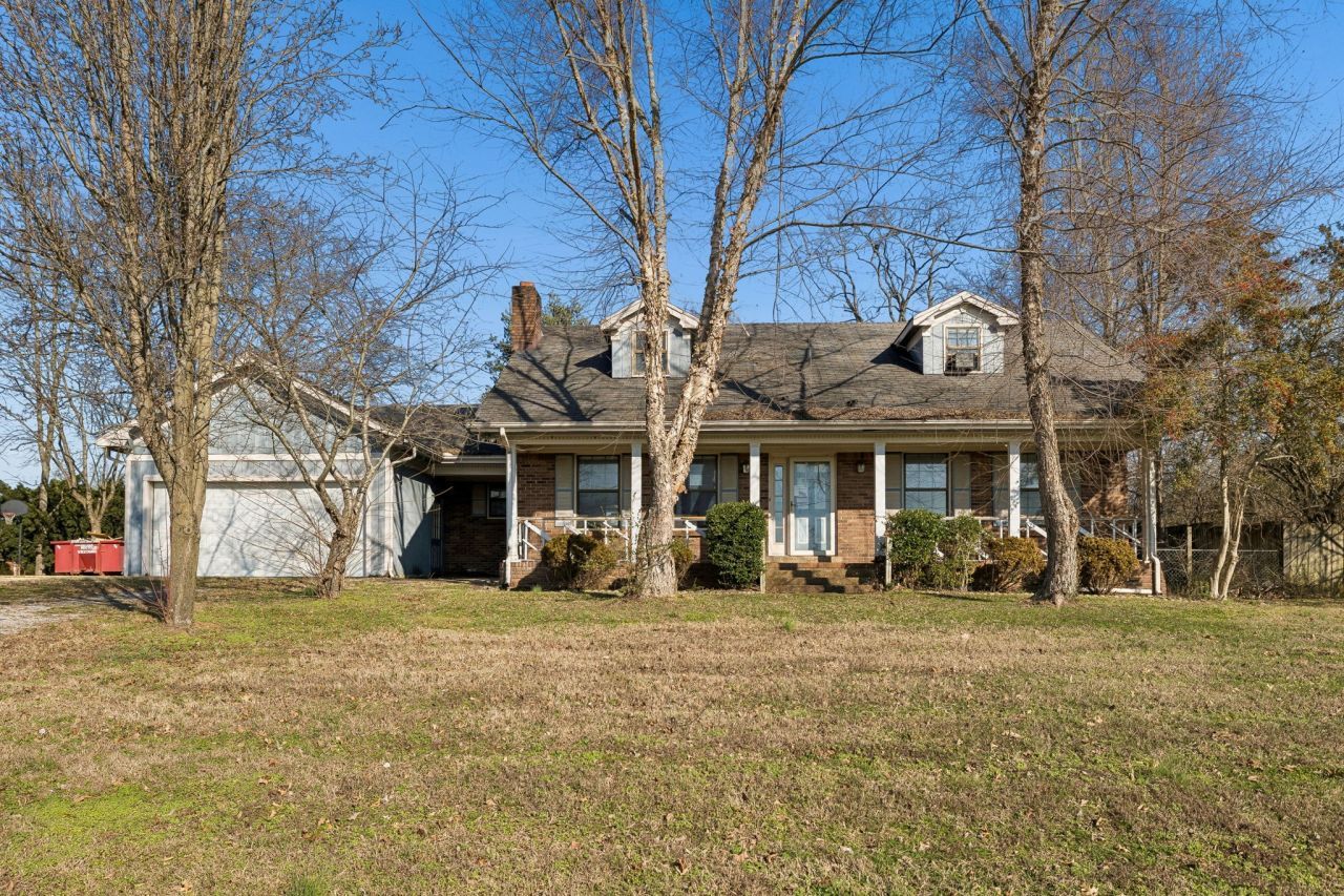 1119 Peninsula Dr, Gallatin, TN 37066 Main Photo