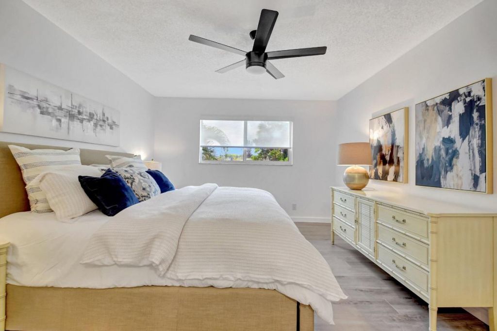 23 Colonial Club Drive, Unit 204, Boynton Beach, FL 33435 Photo